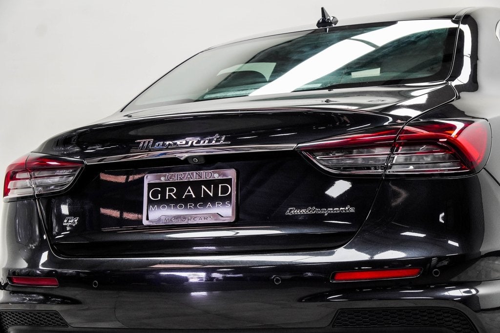 2022 Maserati Quattroporte Modena Q4