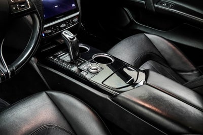 2022 Maserati Quattroporte Modena Q4