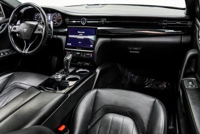 2022 Maserati Quattroporte Modena Q4