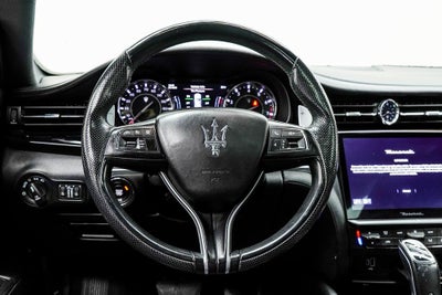 2022 Maserati Quattroporte Modena Q4