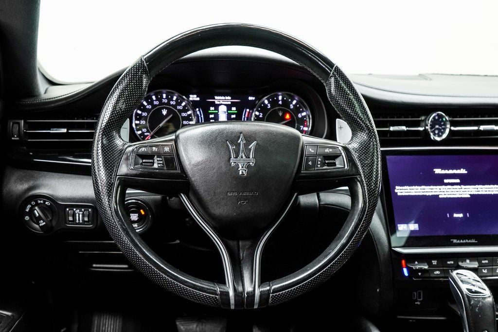 2022 Maserati Quattroporte Modena Q4