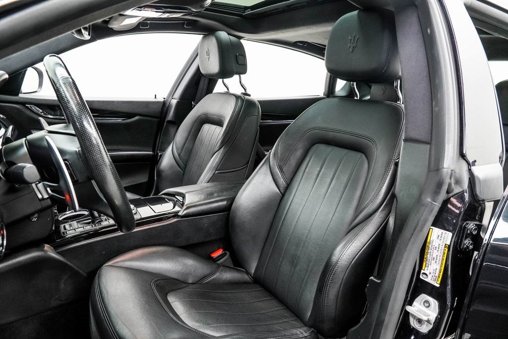 2022 Maserati Quattroporte Modena Q4