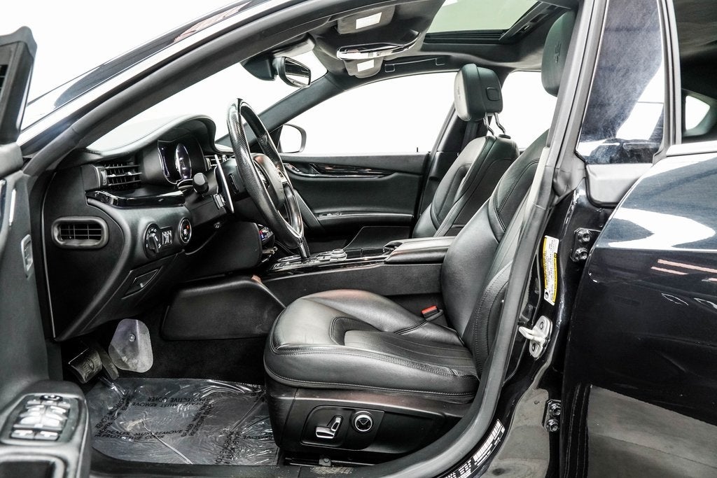 2022 Maserati Quattroporte Modena Q4