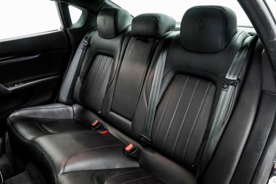 2022 Maserati Quattroporte Modena Q4