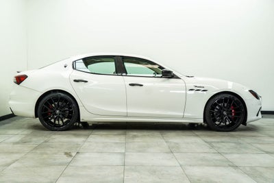 2022 Maserati Ghibli Modena