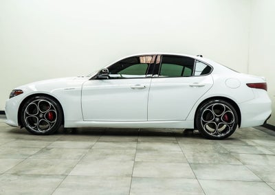 2023 Alfa Romeo Giulia Veloce