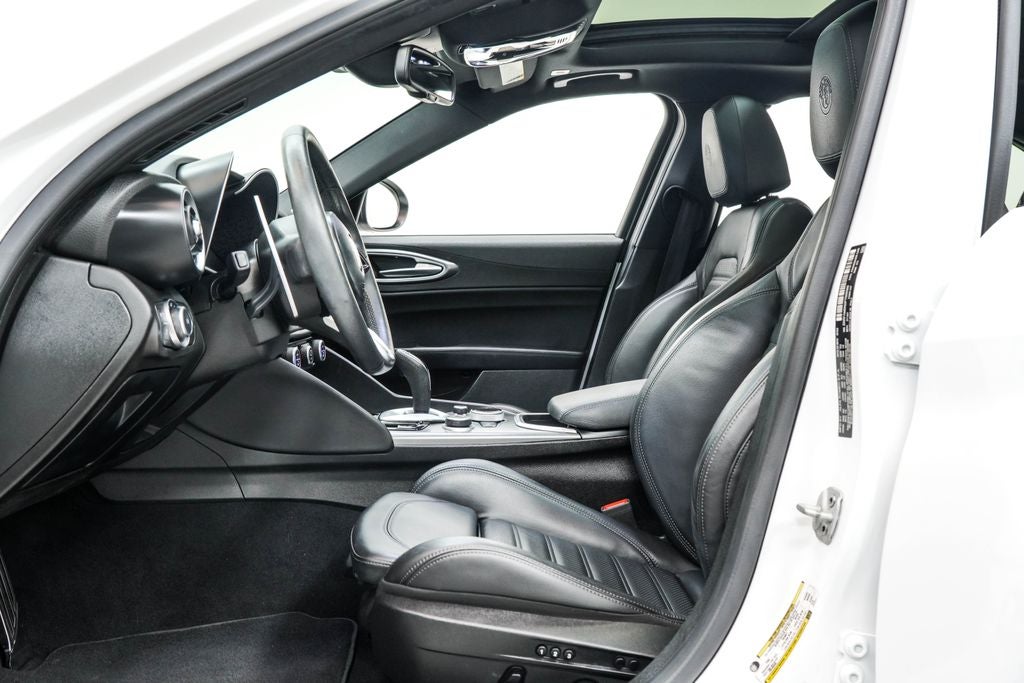 2023 Alfa Romeo Giulia Veloce