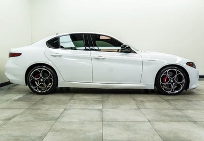 2023 Alfa Romeo Giulia Veloce