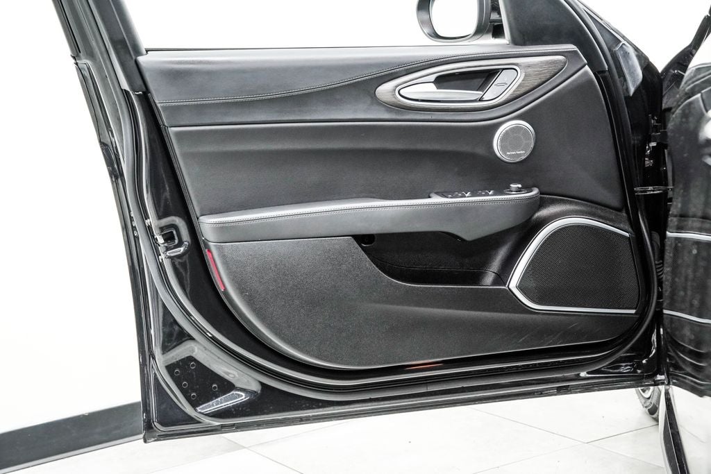 2023 Alfa Romeo Giulia Ti