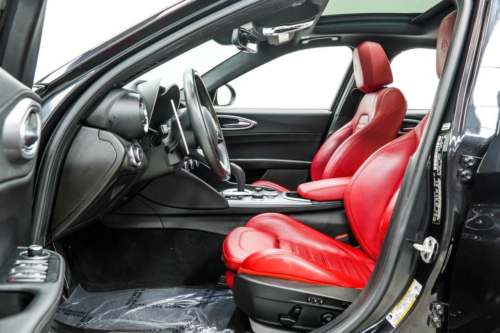 2023 Alfa Romeo Giulia Veloce