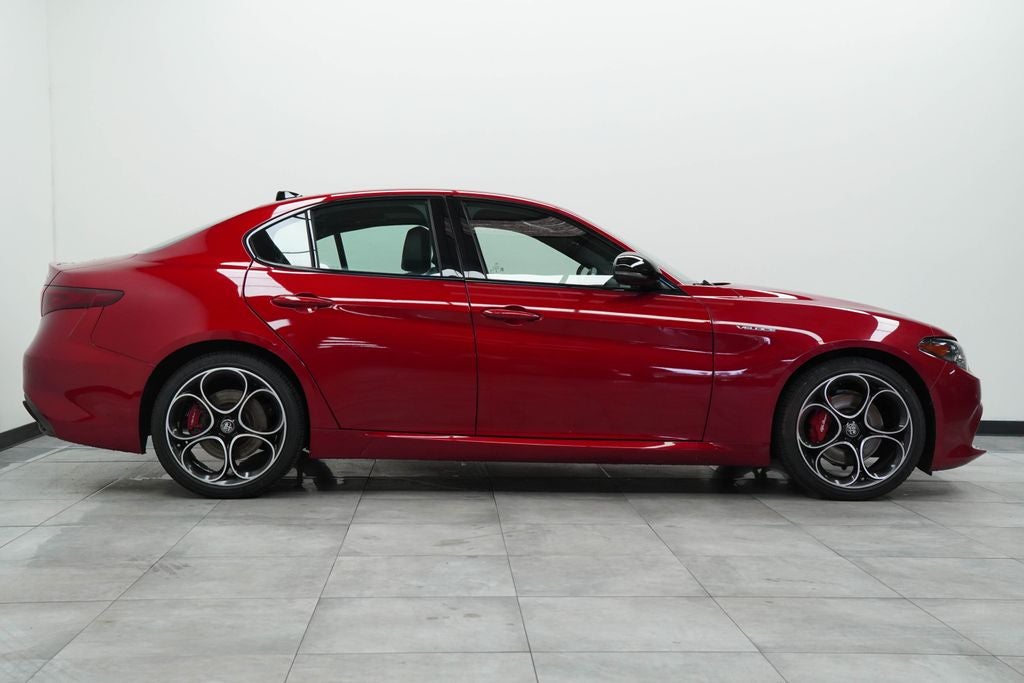 2022 Alfa Romeo Giulia Veloce