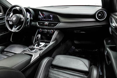 2022 Alfa Romeo Giulia Veloce