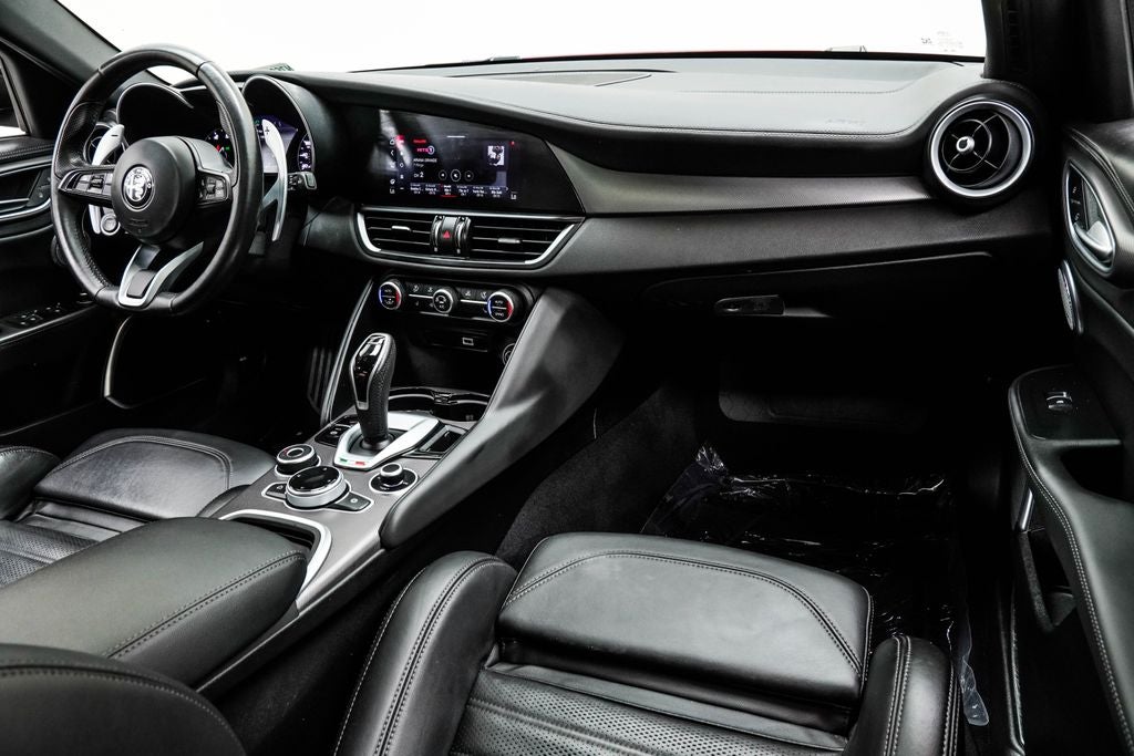 2022 Alfa Romeo Giulia Veloce