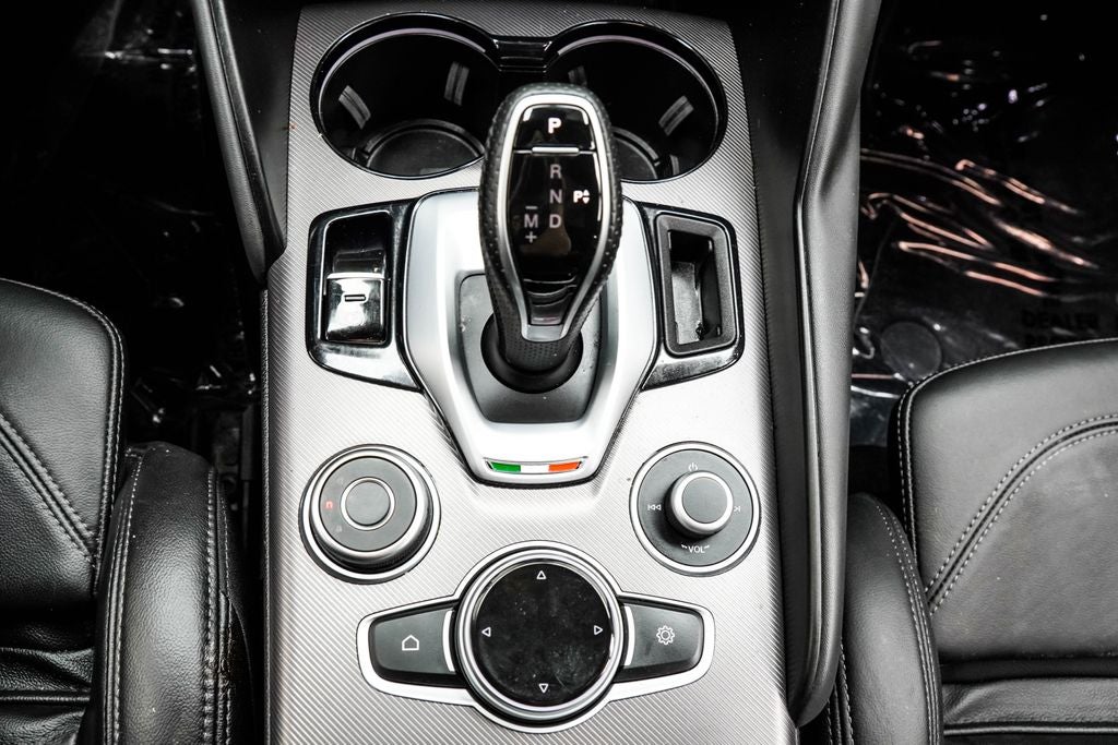 2022 Alfa Romeo Giulia Veloce