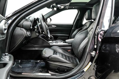 2023 Alfa Romeo Giulia Veloce