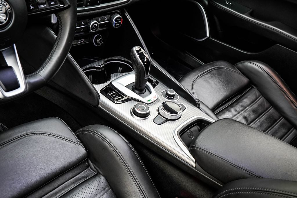 2023 Alfa Romeo Giulia Veloce