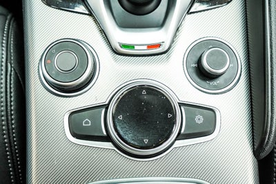2023 Alfa Romeo Giulia Veloce