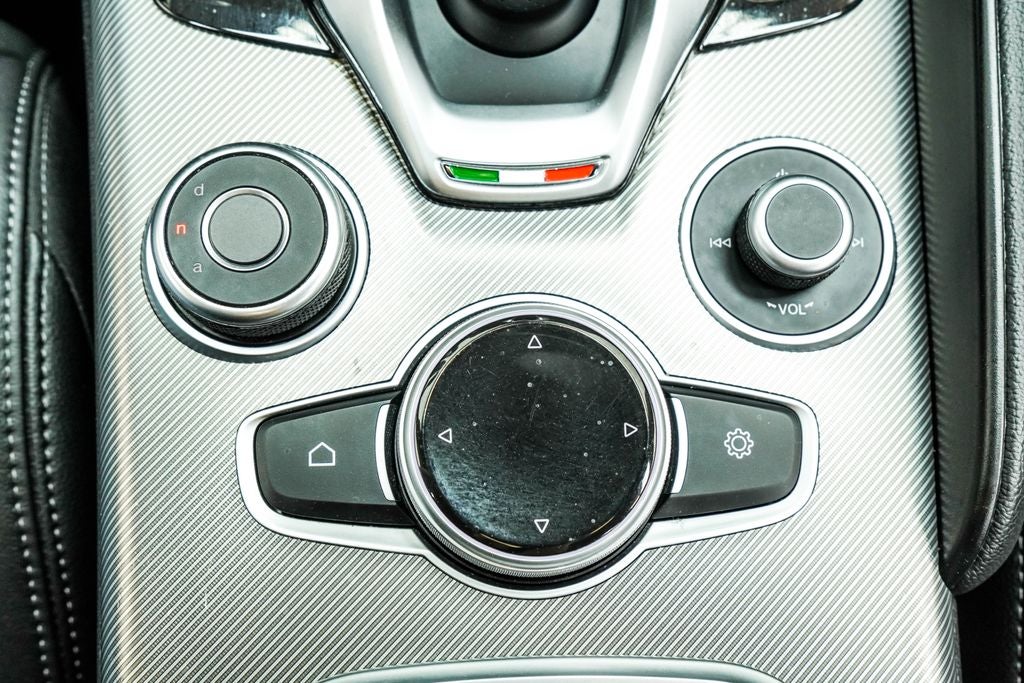 2023 Alfa Romeo Giulia Veloce