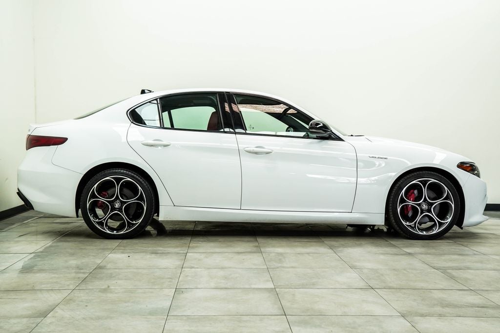 2023 Alfa Romeo Giulia Veloce