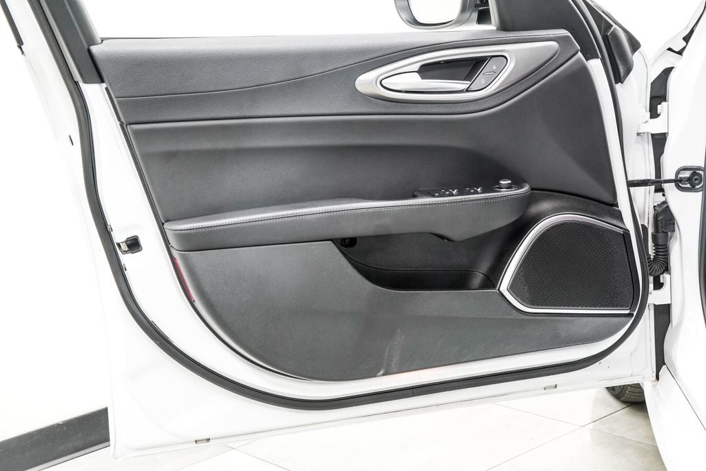 2023 Alfa Romeo Giulia Veloce