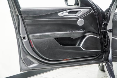 2023 Alfa Romeo Giulia Veloce