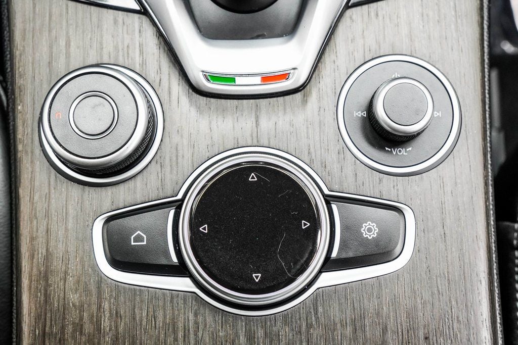 2022 Alfa Romeo Stelvio Ti