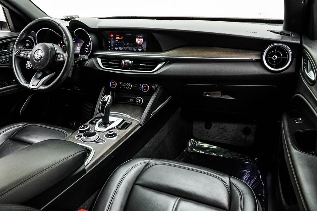 2022 Alfa Romeo Stelvio Ti