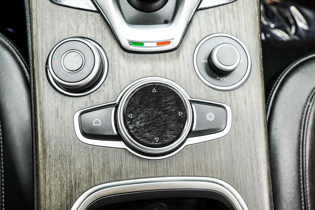 2022 Alfa Romeo Stelvio Ti