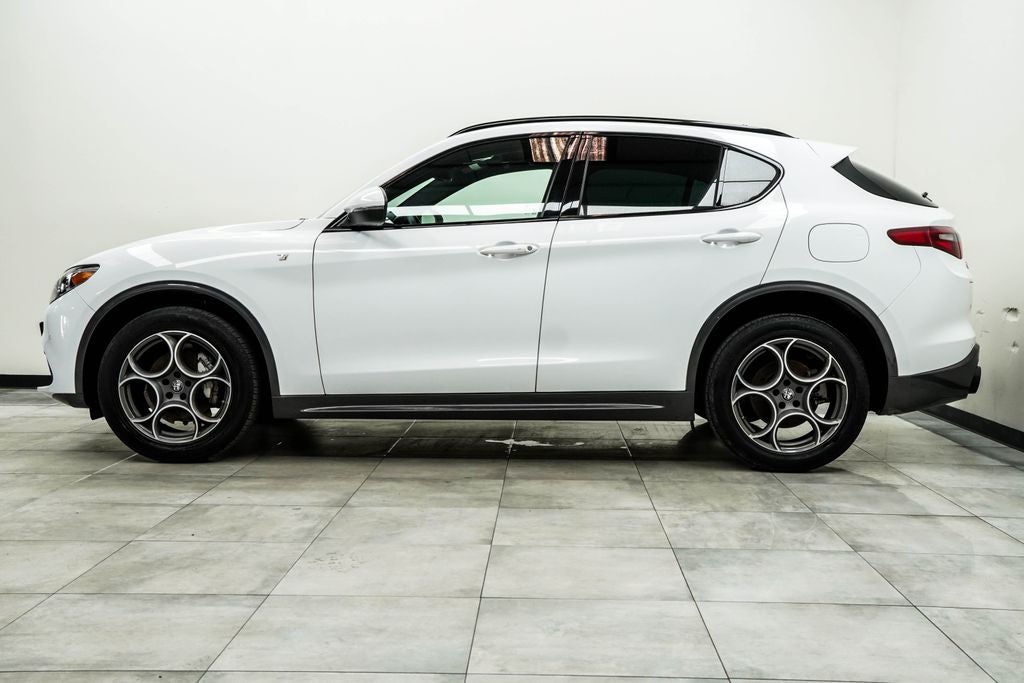 2022 Alfa Romeo Stelvio Ti
