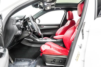 2023 Alfa Romeo Stelvio Veloce