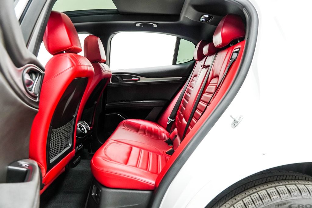 2023 Alfa Romeo Stelvio Veloce