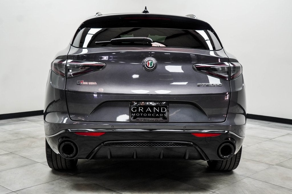 2024 Alfa Romeo Stelvio Veloce