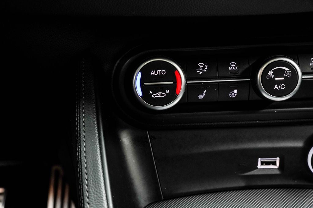 2023 Alfa Romeo Stelvio Veloce