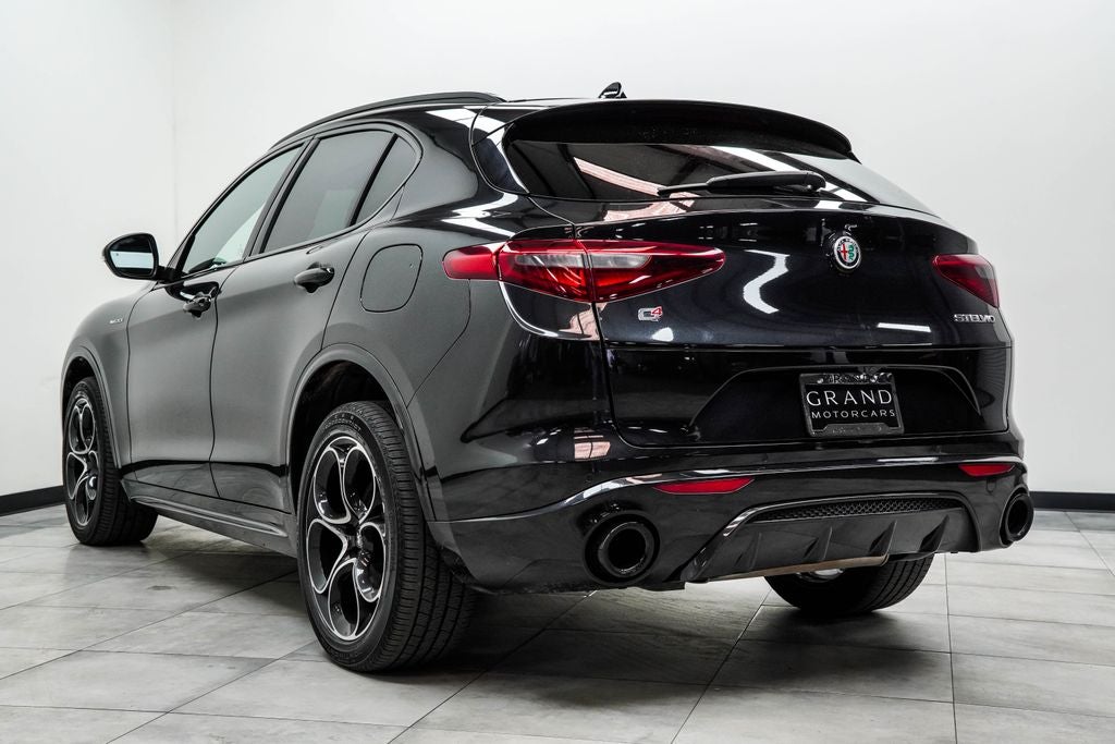 2022 Alfa Romeo Stelvio Veloce