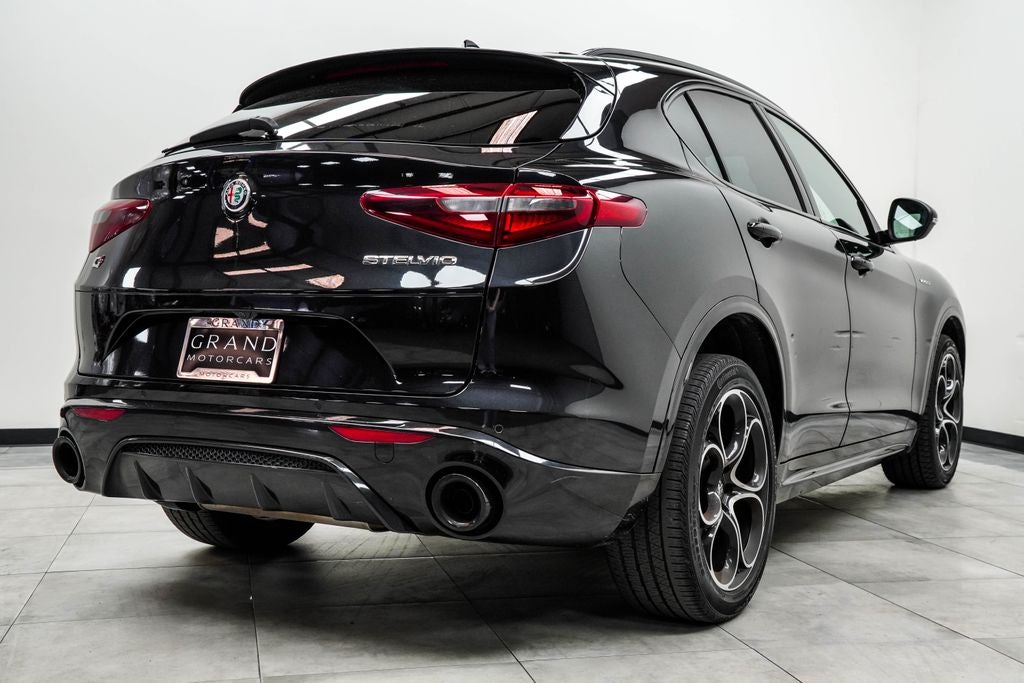 2022 Alfa Romeo Stelvio Veloce
