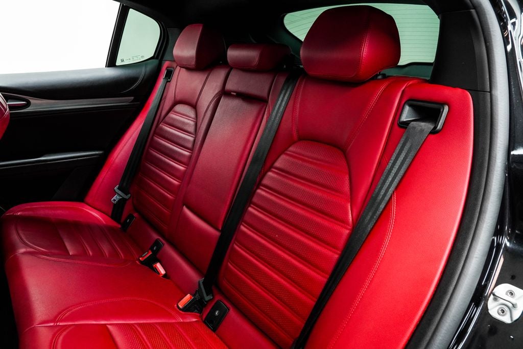 2022 Alfa Romeo Stelvio Veloce