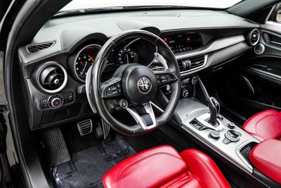 2022 Alfa Romeo Stelvio Veloce