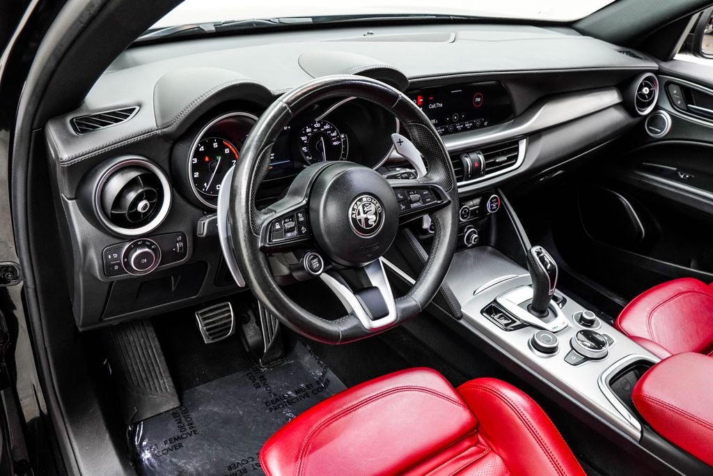 2022 Alfa Romeo Stelvio Veloce