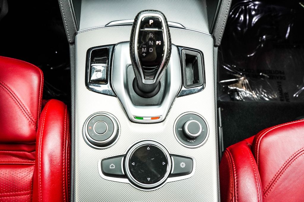 2022 Alfa Romeo Stelvio Veloce