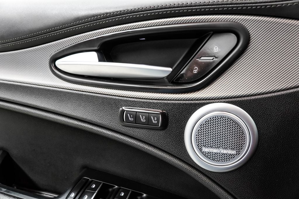 2022 Alfa Romeo Stelvio Veloce