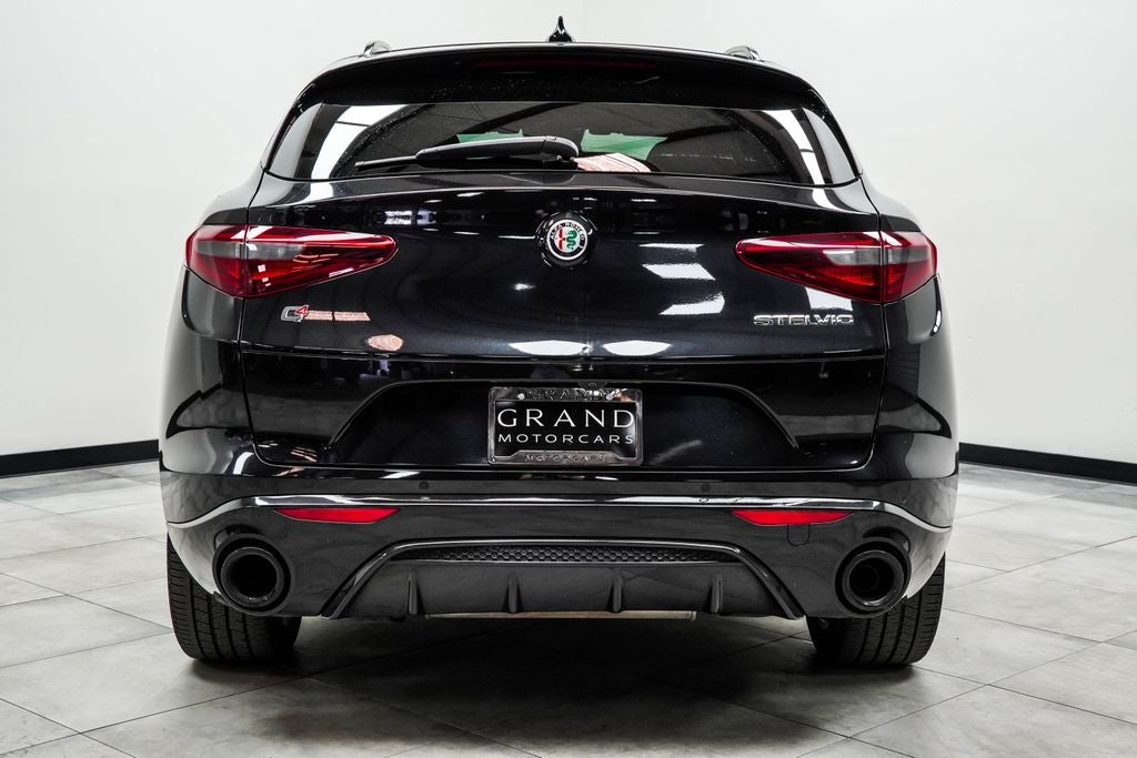 2022 Alfa Romeo Stelvio Veloce
