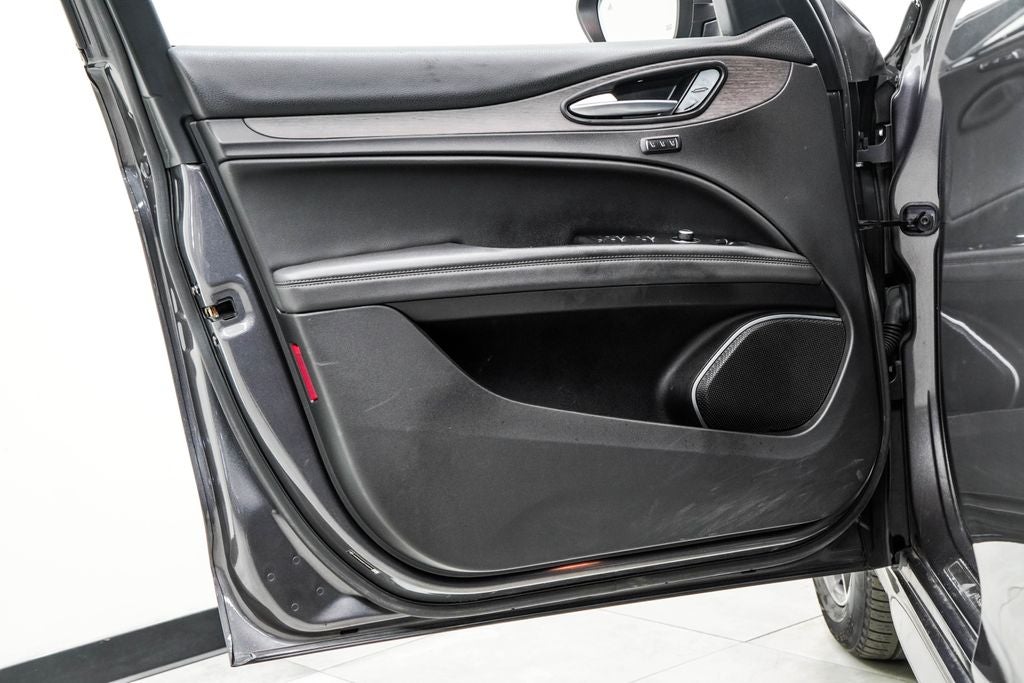 2023 Alfa Romeo Stelvio Ti