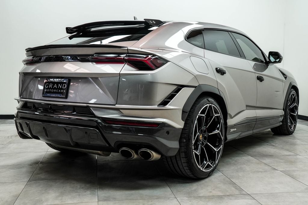 2024 Lamborghini Urus Performante