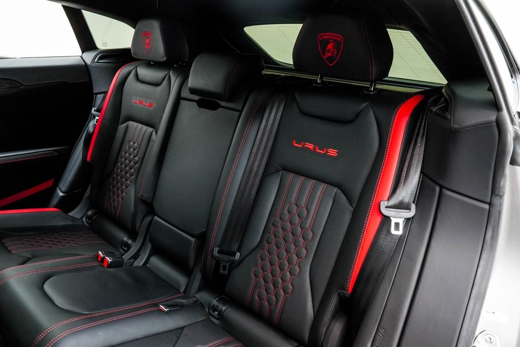 2024 Lamborghini Urus Performante