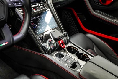 2024 Lamborghini Urus Performante