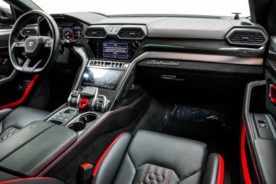 2024 Lamborghini Urus Performante