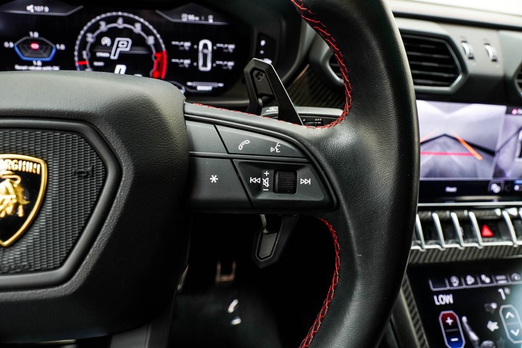 2024 Lamborghini Urus Performante