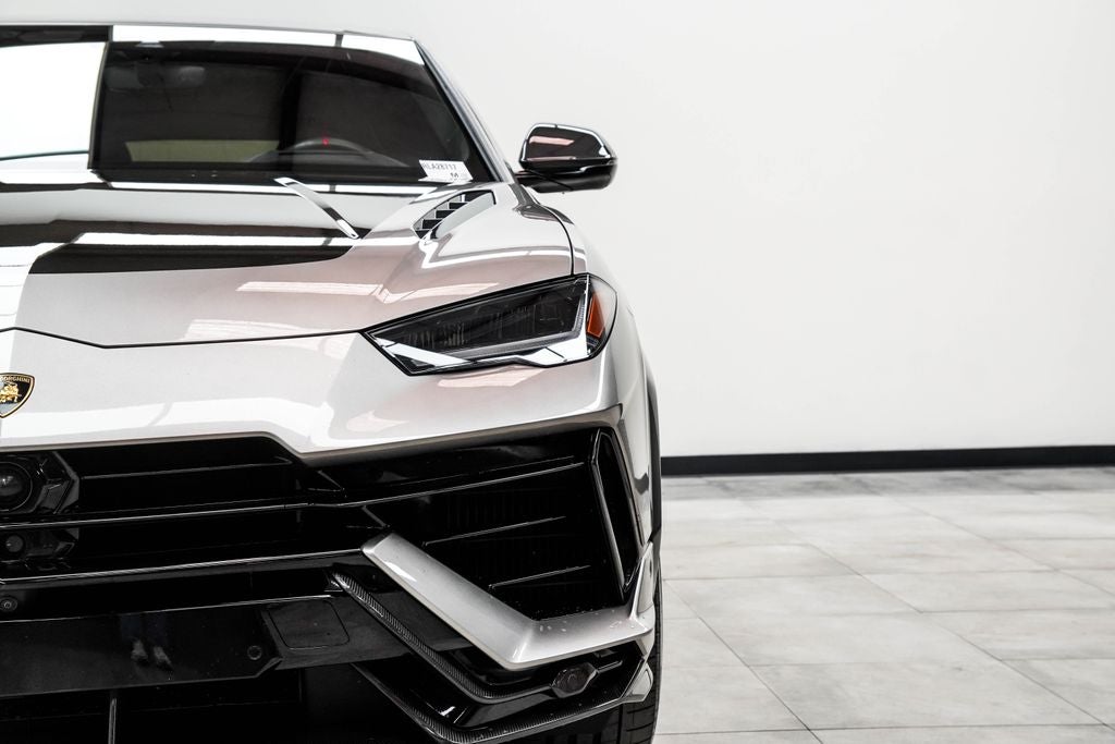 2024 Lamborghini Urus Performante