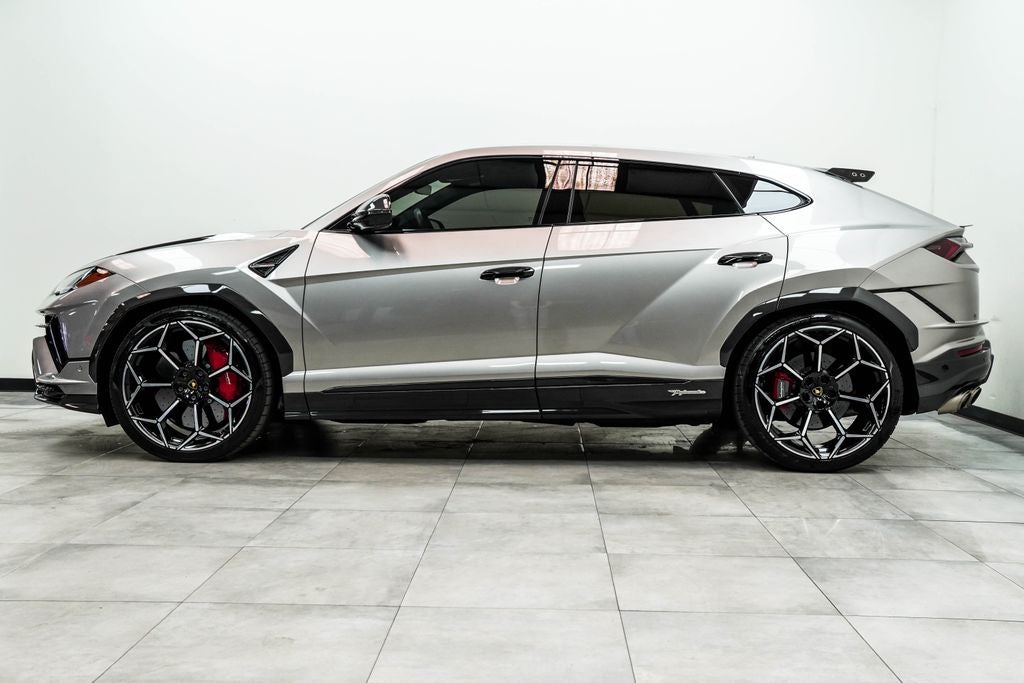 2024 Lamborghini Urus Performante